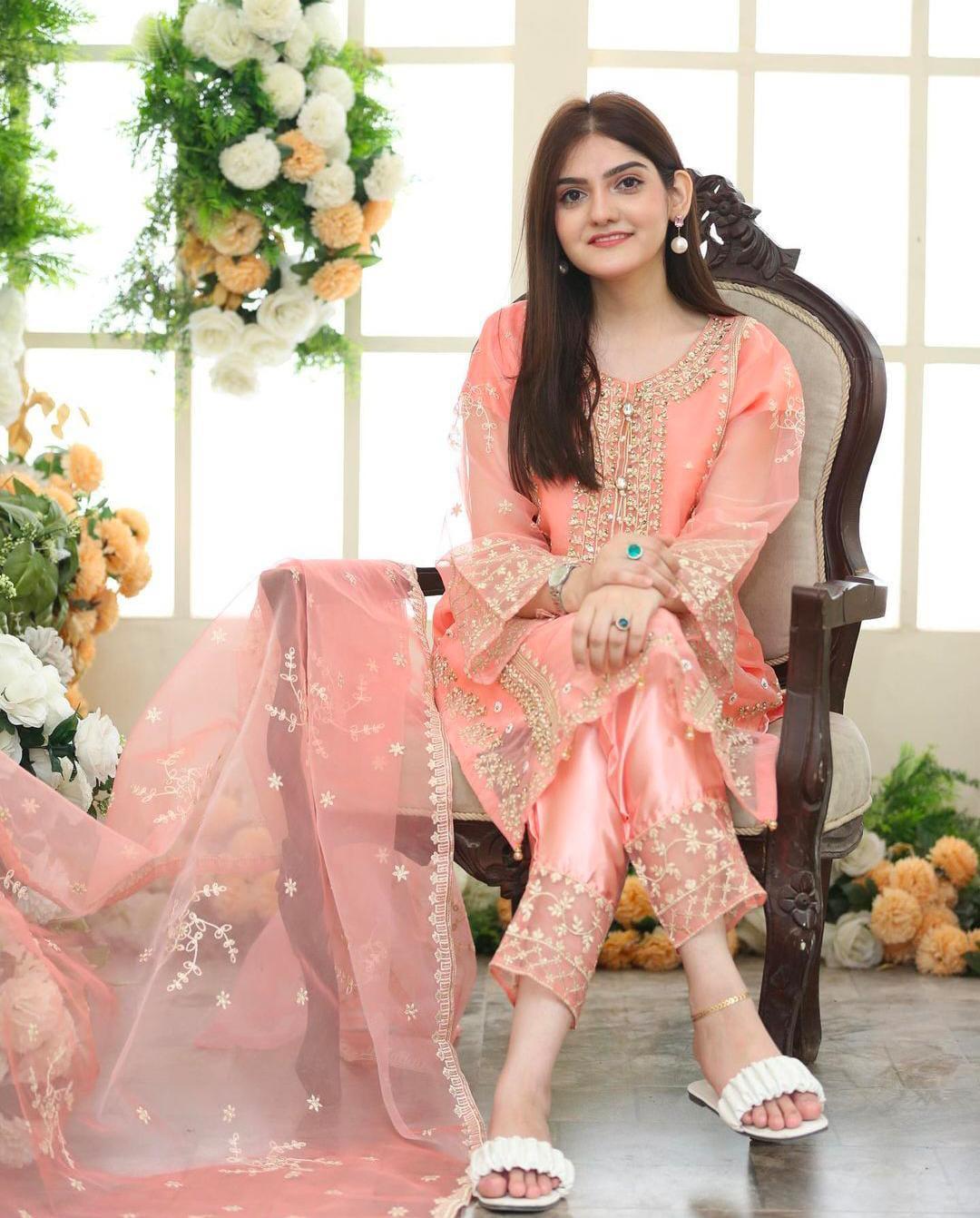 *Product Name*: Embroidered Organza Women's Suit Set - 3 Pcs in Peach