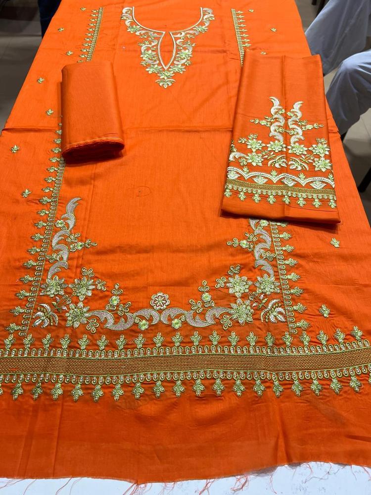 2 Pcs Women's Unstitched Lawn Embroidered Suit